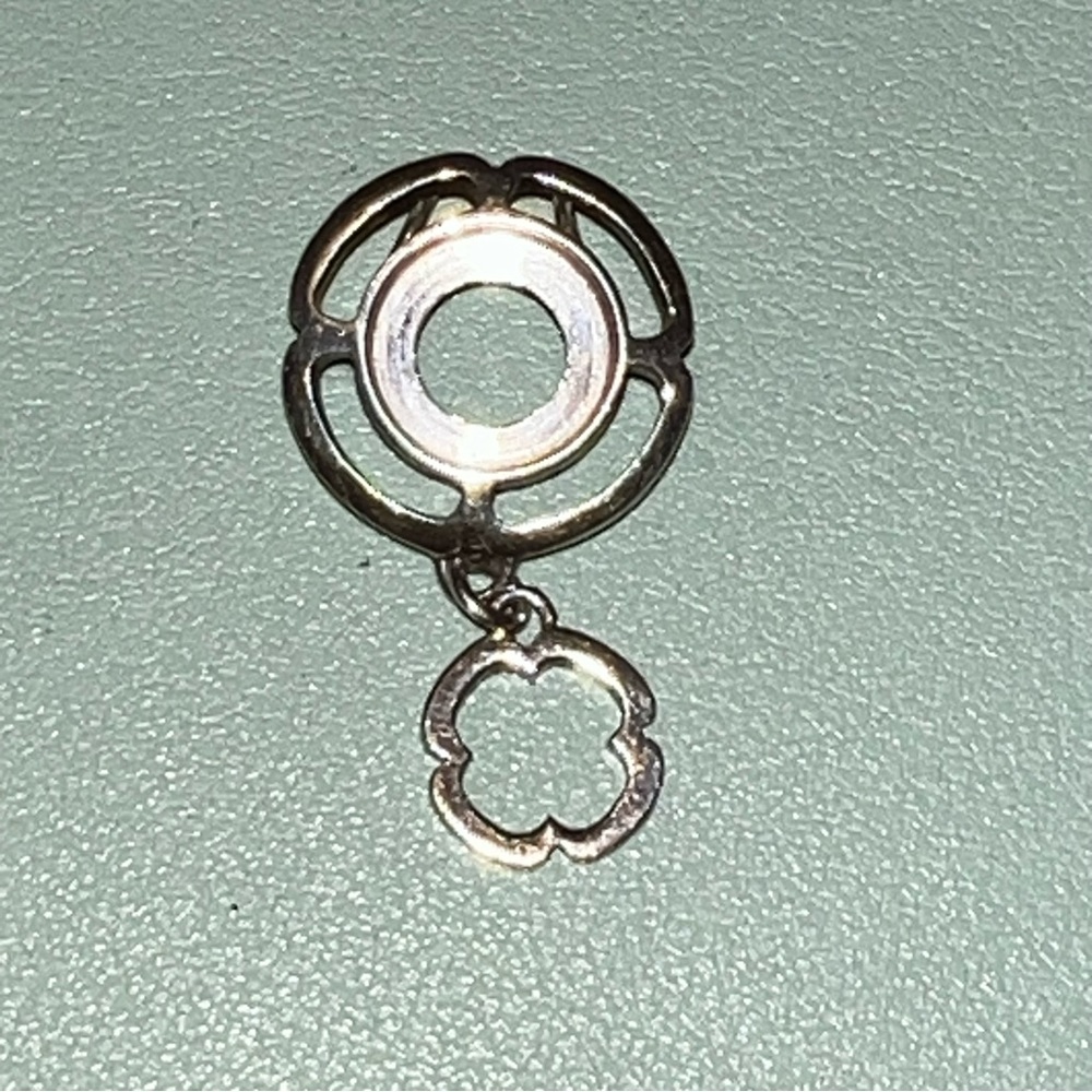 Kameleon Jewelry Openwork Dangle Pendant KP80.  Pendant only. Used